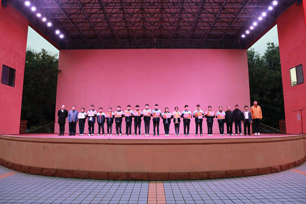  喜获佳绩，逐光而行