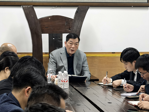 精研学情明方向 聚力