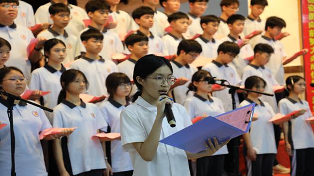 桃韵满校园 青春诵华