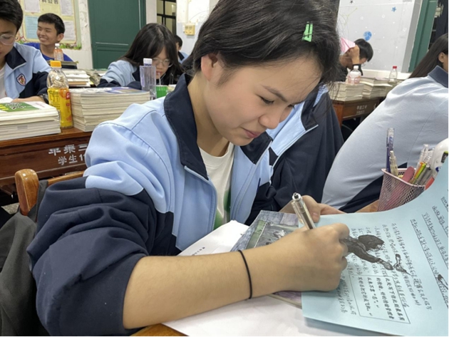 放松心情 释放情绪  九年级开学考后心理解压活动319.jpg