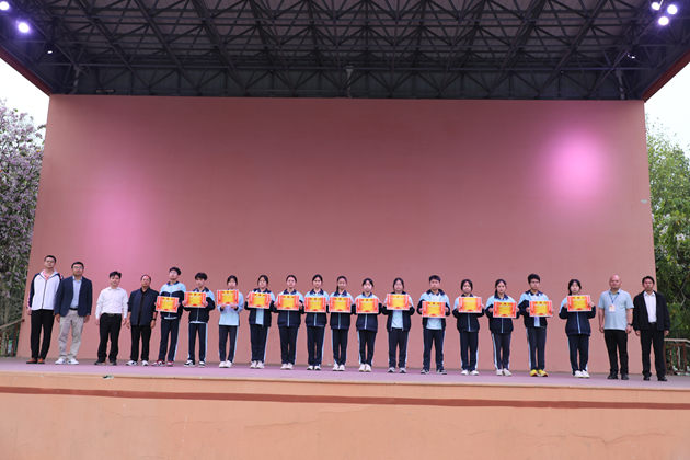 108.jpg