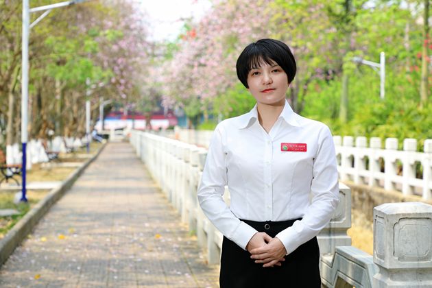 黄宁明.jpg